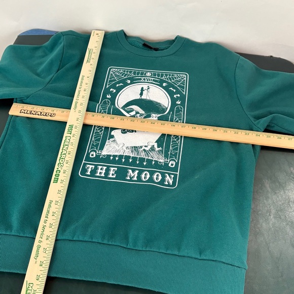 Disney The Nightmare Before Christmas The Moon Crewneck Graphic Sweater XL (832) - Picture 4 of 12